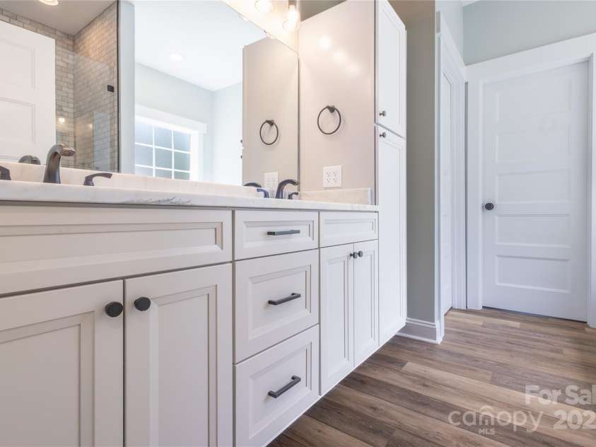 5009 Oconee Drive, Stanley, NC 28164.  MLS# CAR4279438, YatesRealty ID 24949. 