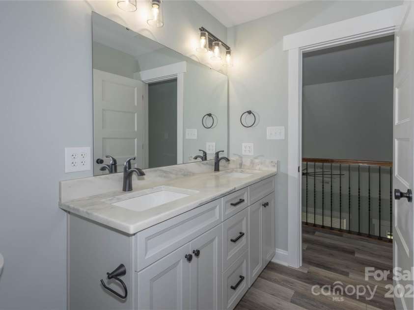 5009 Oconee Drive, Stanley, NC 28164.  MLS# CAR4279438, YatesRealty ID 24949. 