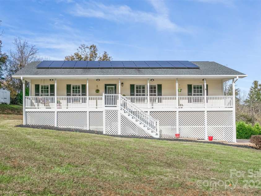 3 Carissa Drive, Weaverville, NC 28787.  MLS# CAR4315634, YatesRealty ID 2495. 