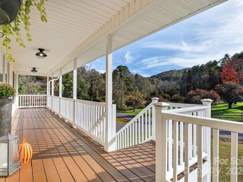 3 Carissa Drive, Weaverville, NC 28787.  MLS# CAR4315634, YatesRealty ID 2495. 