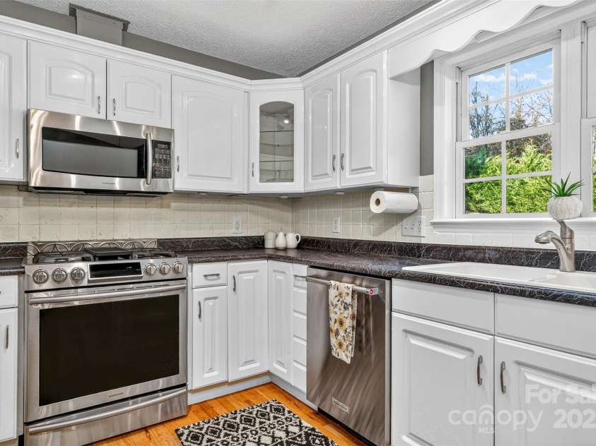 3 Carissa Drive, Weaverville, NC 28787.  MLS# CAR4315634, YatesRealty ID 2495. 