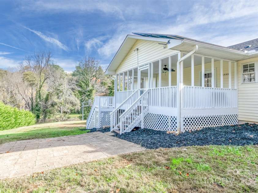 3 Carissa Drive, Weaverville, NC 28787.  MLS# CAR4315634, YatesRealty ID 2495. 