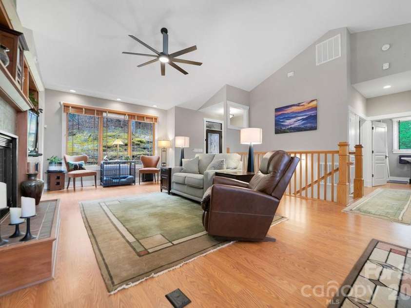 141 Bruce Circle, Pisgah Forest, NC 28768.  MLS# CAR4343499, YatesRealty ID 24950. 