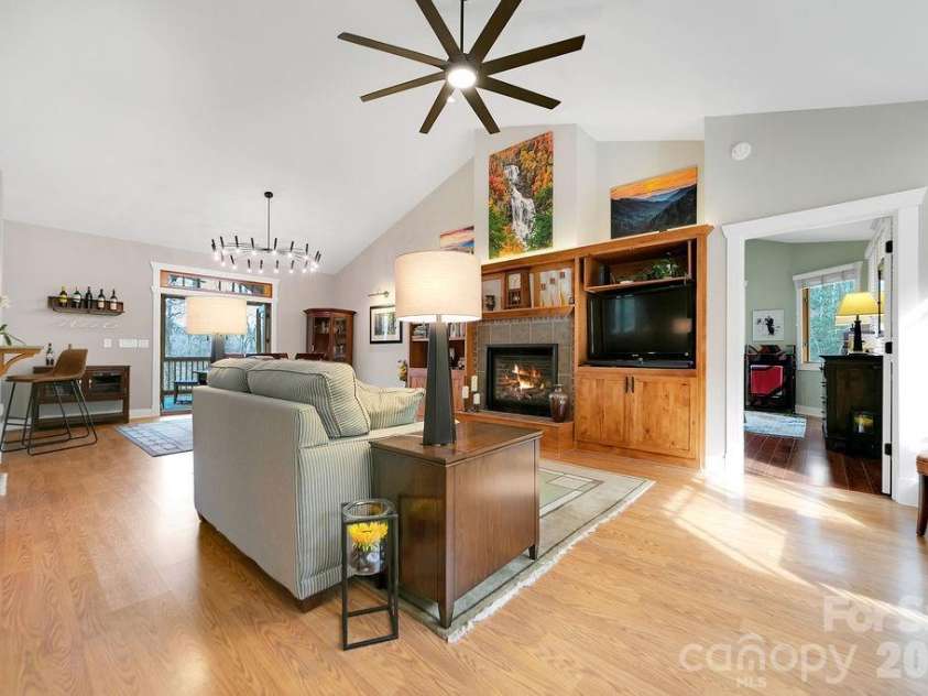 141 Bruce Circle, Pisgah Forest, NC 28768.  MLS# CAR4343499, YatesRealty ID 24950. 