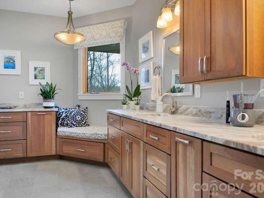 141 Bruce Circle, Pisgah Forest, NC 28768.  MLS# CAR4343499, YatesRealty ID 24950. 
