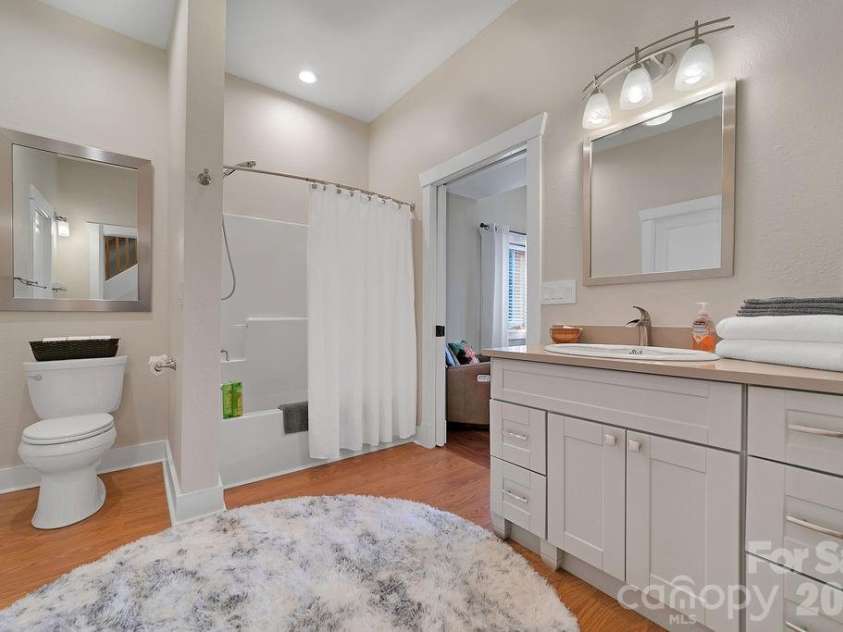 141 Bruce Circle, Pisgah Forest, NC 28768.  MLS# CAR4343499, YatesRealty ID 24950. 