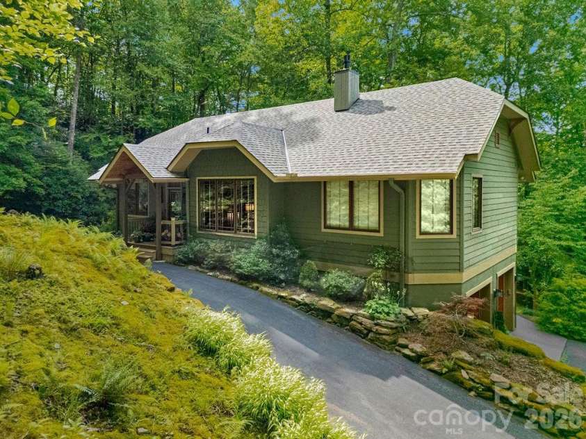 141 Bruce Circle, Pisgah Forest, NC 28768.  MLS# CAR4408833, YatesRealty ID 24950. 
