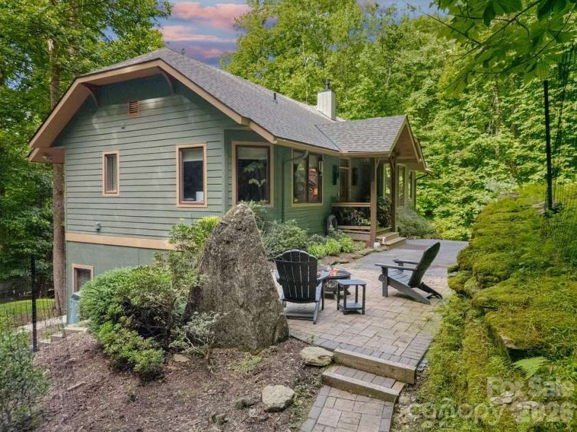 141 Bruce Circle, Pisgah Forest, NC 28768.  MLS# CAR4408833, YatesRealty ID 24950. 