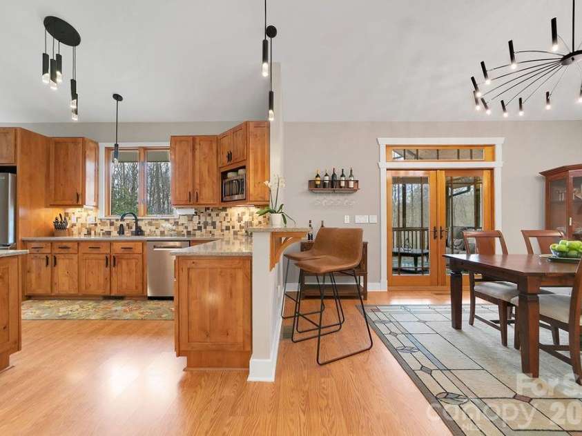 141 Bruce Circle, Pisgah Forest, NC 28768.  MLS# CAR4408833, YatesRealty ID 24950. 