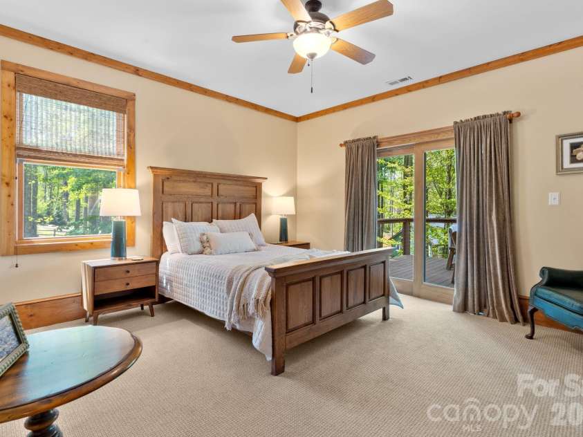 506 Crystal Mountain Road, Boone, NC 28607.  MLS# CAR4381360, YatesRealty ID 24951. 