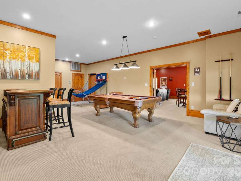 506 Crystal Mountain Road, Boone, NC 28607.  MLS# CAR4381360, YatesRealty ID 24951. 