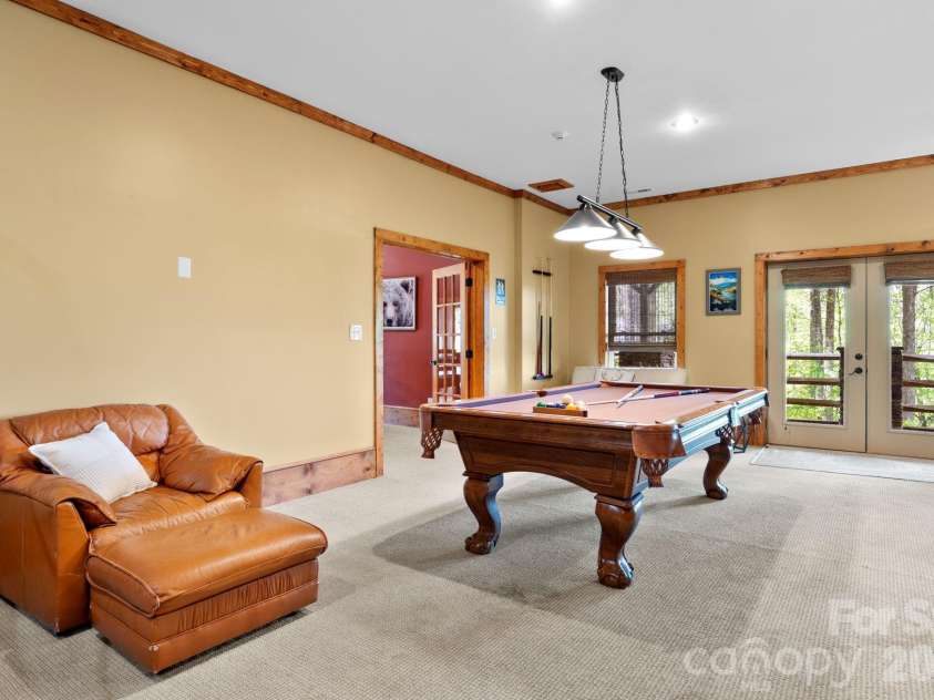 506 Crystal Mountain Road, Boone, NC 28607.  MLS# CAR4381360, YatesRealty ID 24951. 