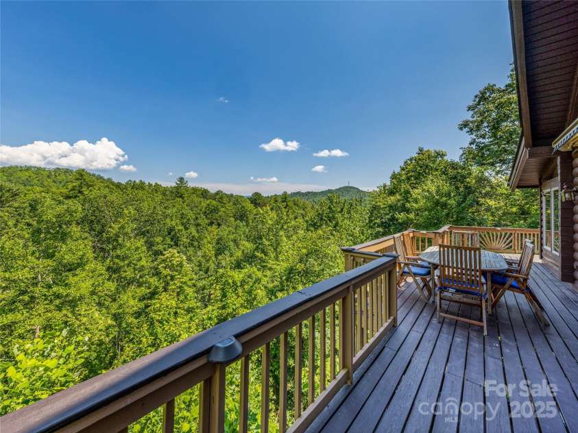 220 Circle Pines Drive, Rosman, NC 28772.  MLS# CAR4279416, YatesRealty ID 24952. 