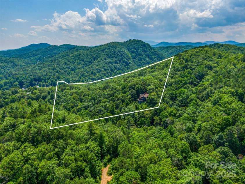 220 Circle Pines Drive, Rosman, NC 28772.  MLS# CAR4279416, YatesRealty ID 24952. 