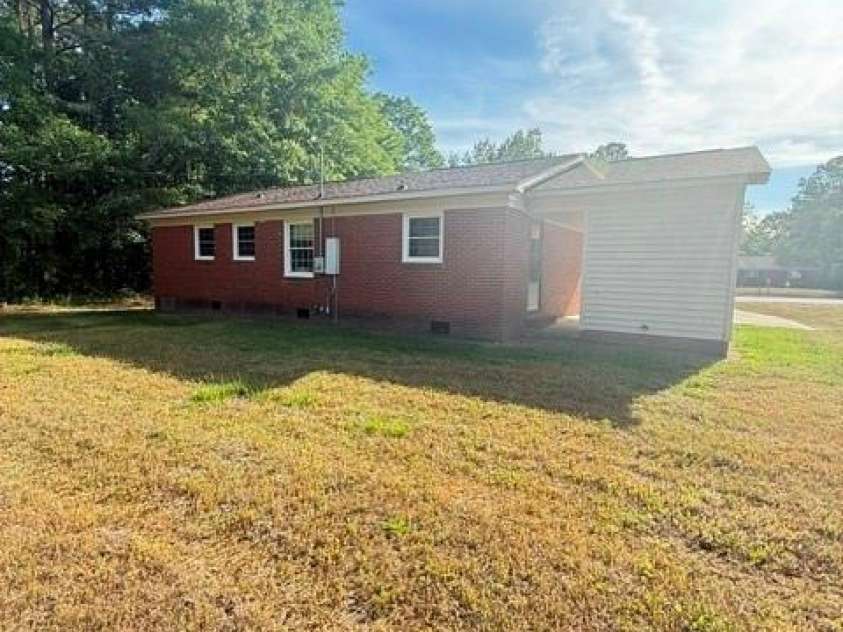 5325 Old Branch Road, Fort Lawn, SC 29714.  MLS# CAR4373350, YatesRealty ID 24952. 