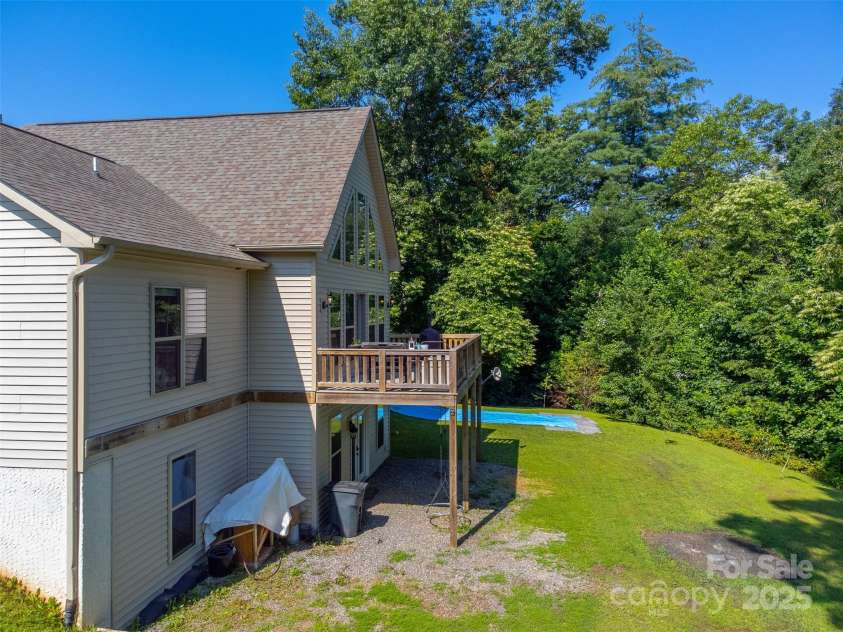 266 Egret Lane, Sylva, NC 28779.  MLS# CAR4280018, YatesRealty ID 24953. 