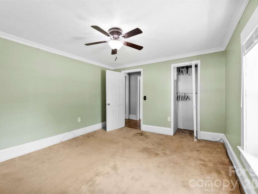 602 Lee Avenue, Bessemer City, NC 28016.  MLS# CAR4384706, YatesRealty ID 24953. 