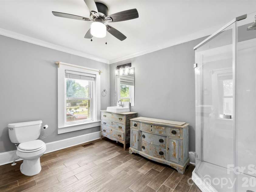 602 Lee Avenue, Bessemer City, NC 28016.  MLS# CAR4384706, YatesRealty ID 24953. 