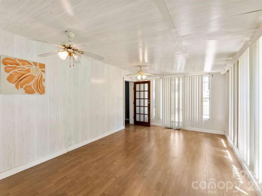 602 Lee Avenue, Bessemer City, NC 28016.  MLS# CAR4384706, YatesRealty ID 24953. 