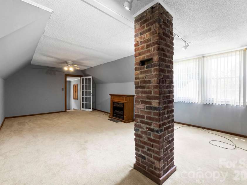 602 Lee Avenue, Bessemer City, NC 28016.  MLS# CAR4384706, YatesRealty ID 24953. 