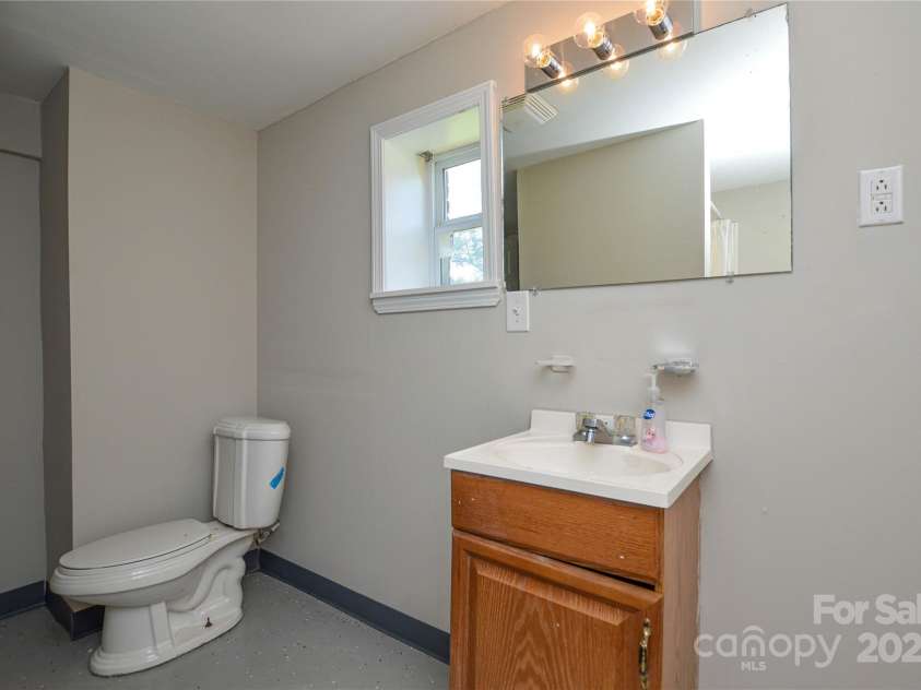 167 Main Street, Richburg, SC 29729.  MLS# CAR4279470, YatesRealty ID 24954. 