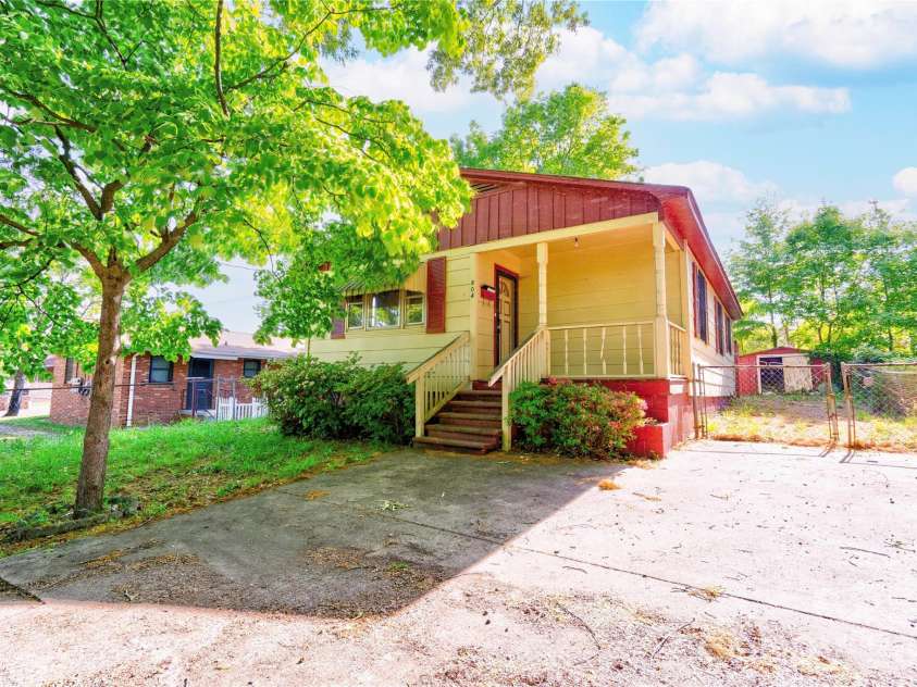 804 Tenda Place, Shelby, NC 28150.  MLS# CAR4373772, YatesRealty ID 24954. 
