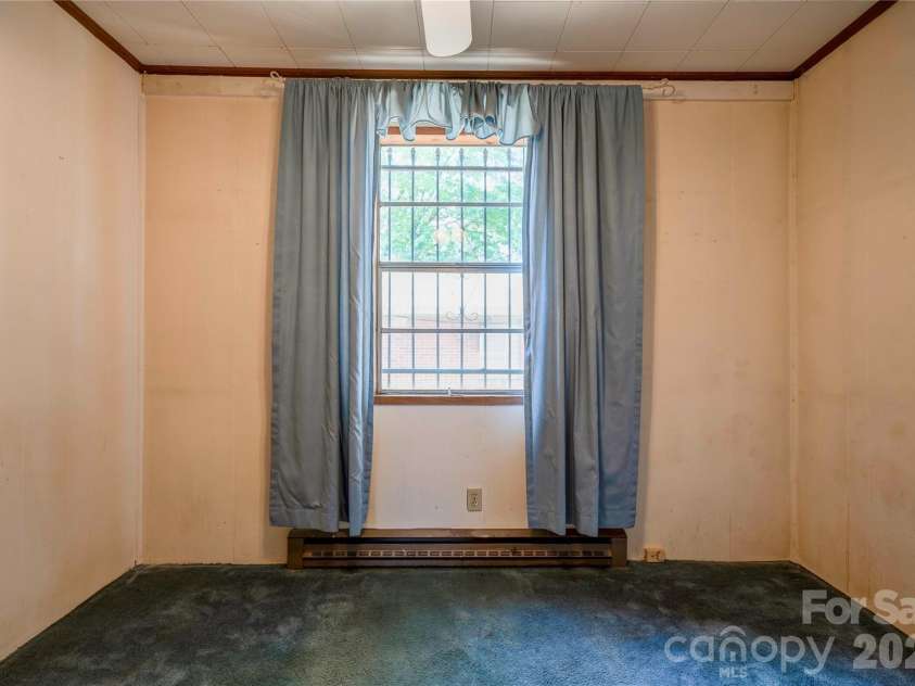 804 Tenda Place, Shelby, NC 28150.  MLS# CAR4373772, YatesRealty ID 24954. 