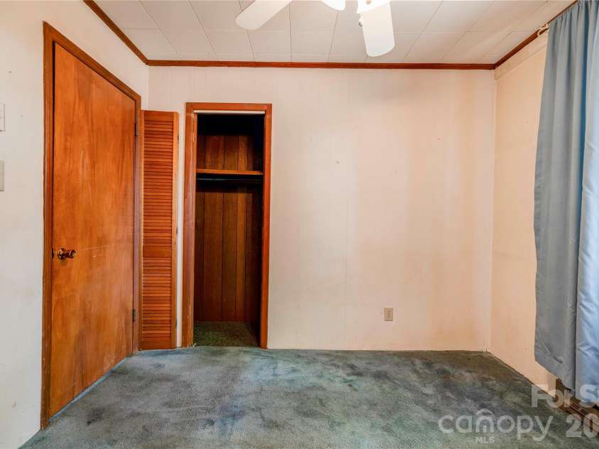 804 Tenda Place, Shelby, NC 28150.  MLS# CAR4373772, YatesRealty ID 24954. 