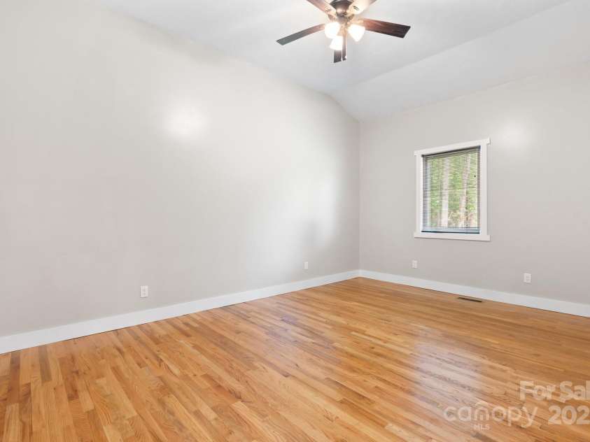 1844 Bellcroft Lane, Lenoir, NC 28645.  MLS# CAR4269715, YatesRealty ID 24955. Primary Bedroom
