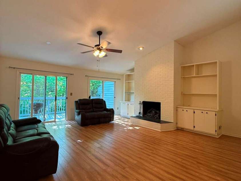 2 Hunting Country Trail, Tryon, NC 28782.  MLS# CAR4383981, YatesRealty ID 24956. 
