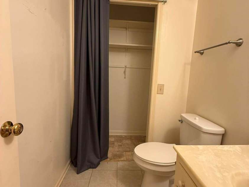 2 Hunting Country Trail, Tryon, NC 28782.  MLS# CAR4383981, YatesRealty ID 24956. 