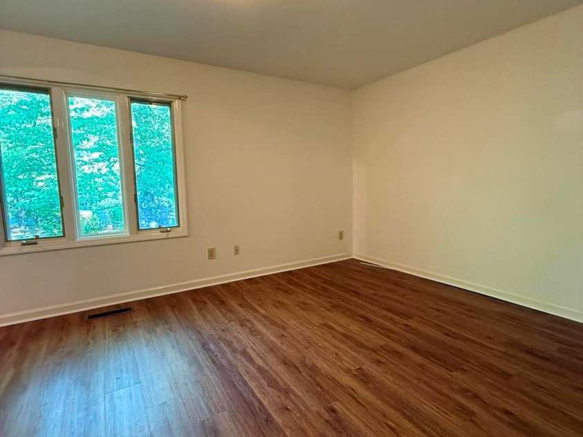 2 Hunting Country Trail, Tryon, NC 28782.  MLS# CAR4383981, YatesRealty ID 24956. 
