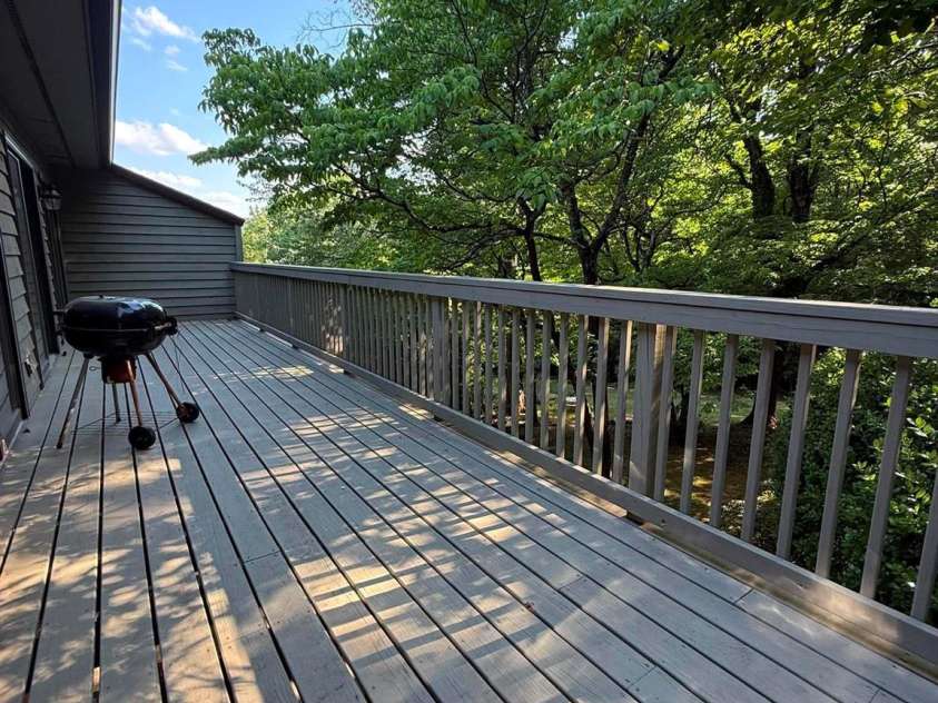 2 Hunting Country Trail, Tryon, NC 28782.  MLS# CAR4383981, YatesRealty ID 24956. 