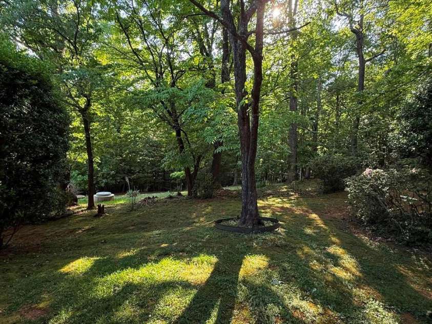 2 Hunting Country Trail, Tryon, NC 28782.  MLS# CAR4383981, YatesRealty ID 24956. 
