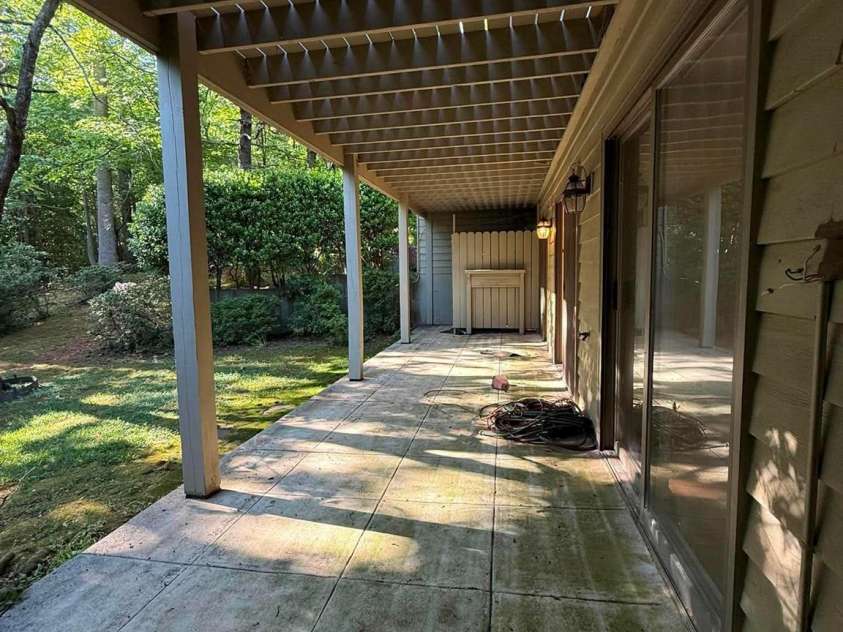2 Hunting Country Trail, Tryon, NC 28782.  MLS# CAR4383981, YatesRealty ID 24956. 