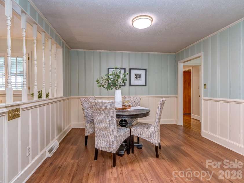5344 Buena Vista Avenue, Charlotte, NC 28205.  MLS# CAR4381925, YatesRealty ID 24958. Dining Space