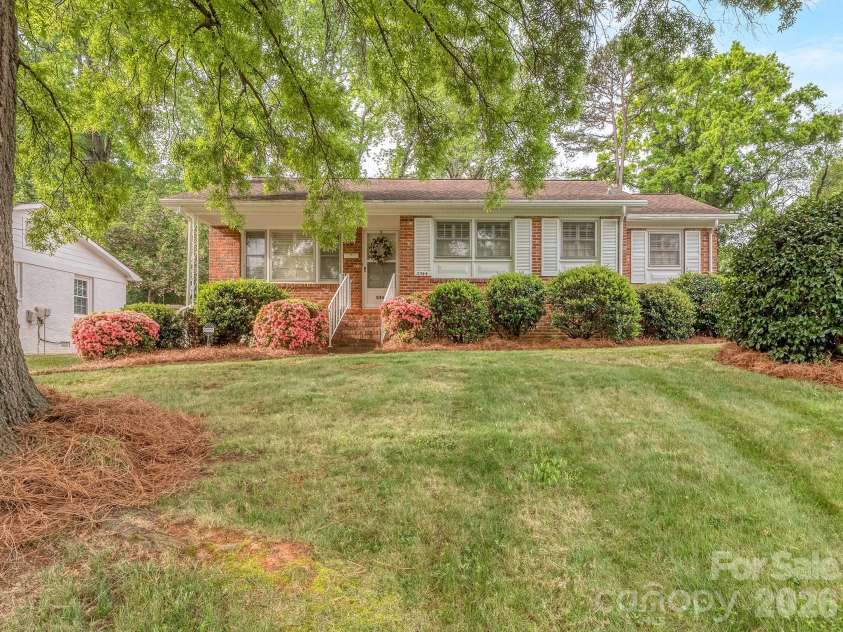 5344 Buena Vista Avenue, Charlotte, NC 28205.  MLS# CAR4381925, YatesRealty ID 24958. Front Elevation