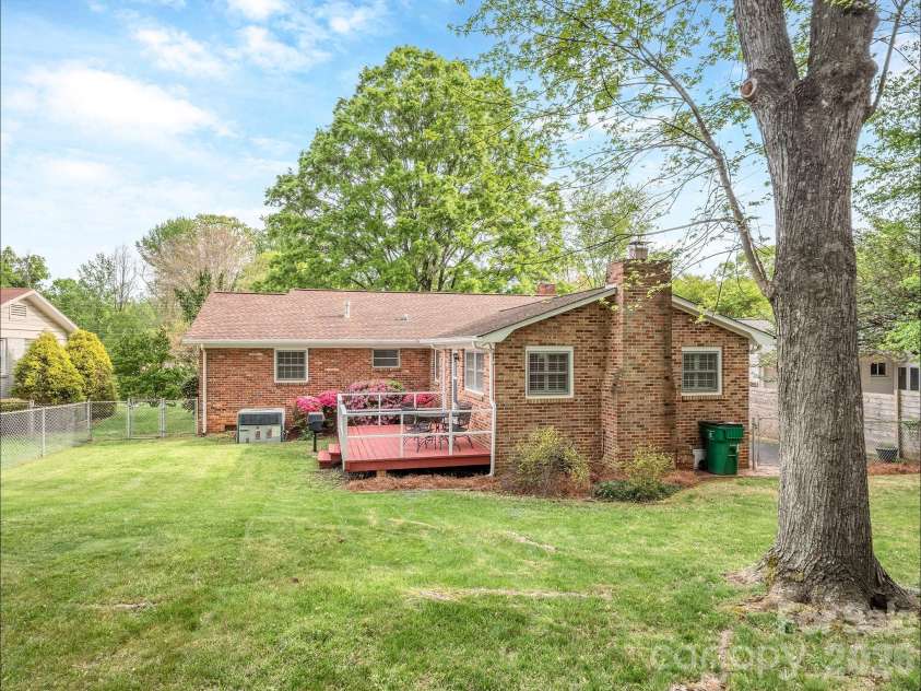 5344 Buena Vista Avenue, Charlotte, NC 28205.  MLS# CAR4381925, YatesRealty ID 24958. Rear Elevation
