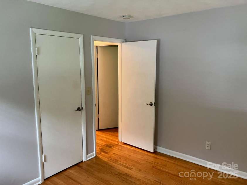 615 Marietta Street, Asheville, NC 28803.  MLS# CAR4274830, YatesRealty ID 24958. 