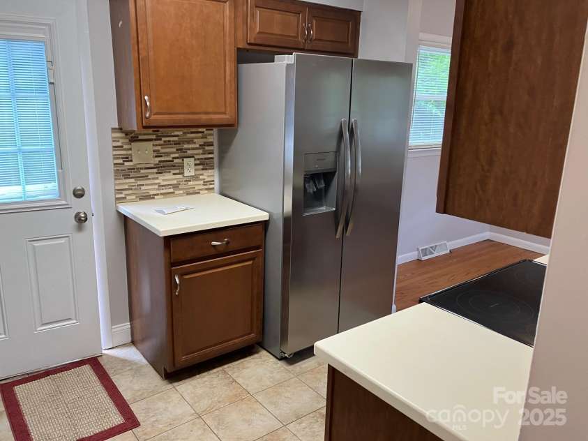 615 Marietta Street, Asheville, NC 28803.  MLS# CAR4274830, YatesRealty ID 24958. 