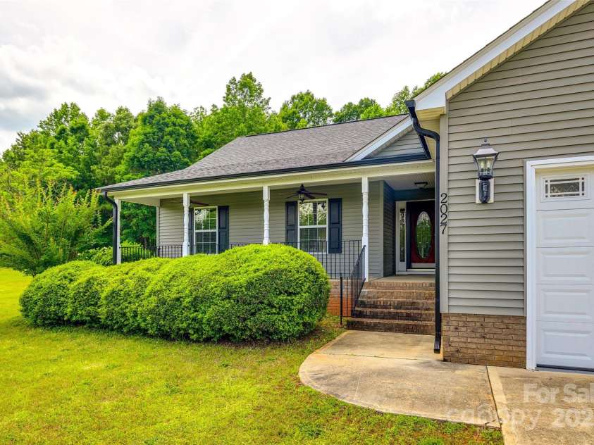 2027 Ellison Drive, Rock Hill, SC 29730.  MLS# CAR4259230, YatesRealty ID 24959. 