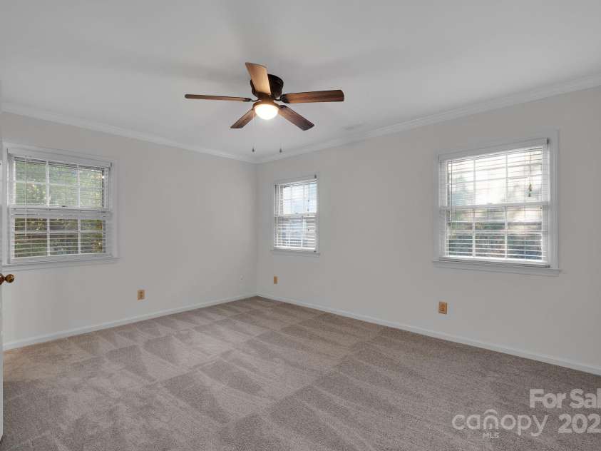 3300 Selwyn Farms Lane, Charlotte, NC 28209.  MLS# CAR4322209, YatesRealty ID 2496. 