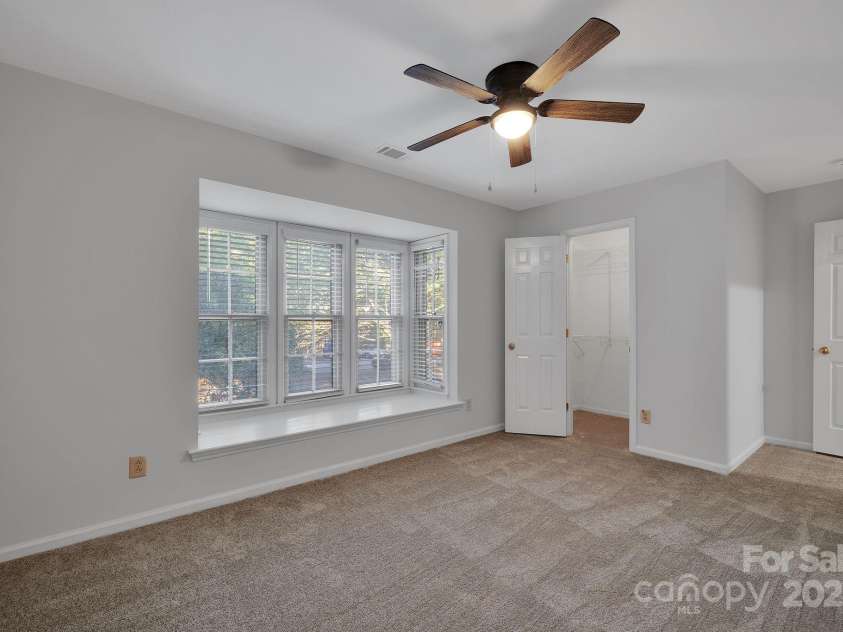 3300 Selwyn Farms Lane, Charlotte, NC 28209.  MLS# CAR4322209, YatesRealty ID 2496. 