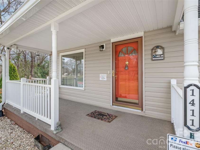 1411 Hensley Road, Fort Mill, SC 29715.  MLS# CAR4358947, YatesRealty ID 24960. 