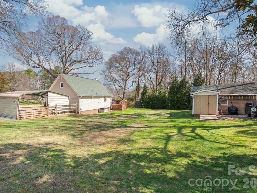 1411 Hensley Road, Fort Mill, SC 29715.  MLS# CAR4358947, YatesRealty ID 24960. 