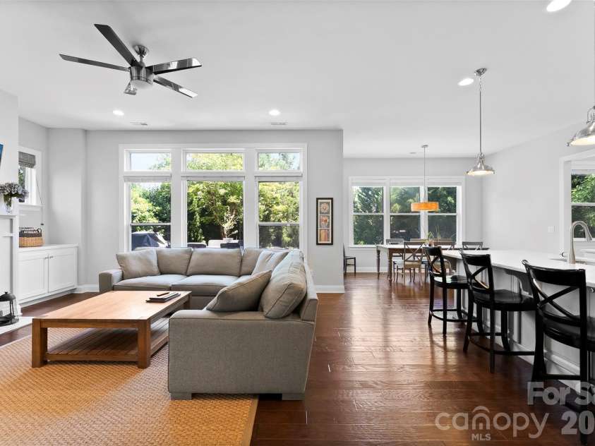5226 Meadowcroft Way, Fort Mill, SC 29708.  MLS# CAR4384068, YatesRealty ID 24961. Family Room