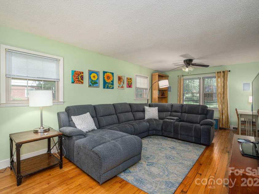 1324 Princeton Avenue, Gastonia, NC 28054.  MLS# CAR4253758, YatesRealty ID 24962. 