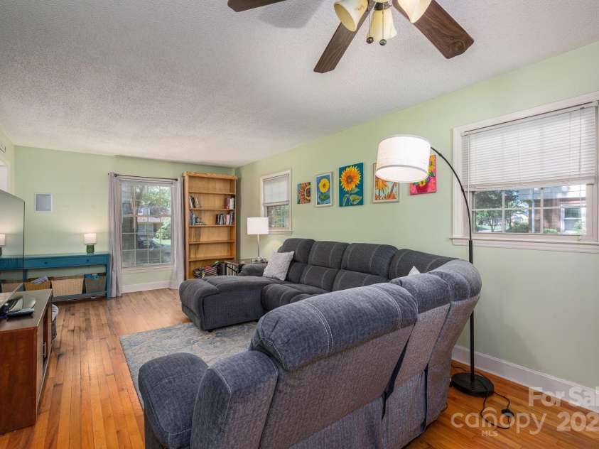 1324 Princeton Avenue, Gastonia, NC 28054.  MLS# CAR4253758, YatesRealty ID 24962. 