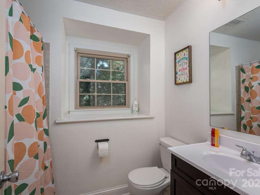 1324 Princeton Avenue, Gastonia, NC 28054.  MLS# CAR4253758, YatesRealty ID 24962. 