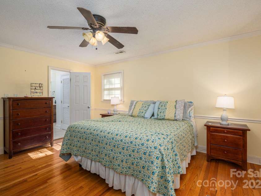 1324 Princeton Avenue, Gastonia, NC 28054.  MLS# CAR4253758, YatesRealty ID 24962. 